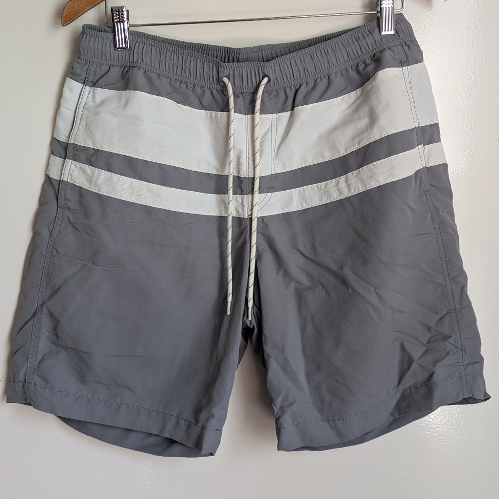 Uniqlo Gray White Men's Swim Trunks Shorts Medium